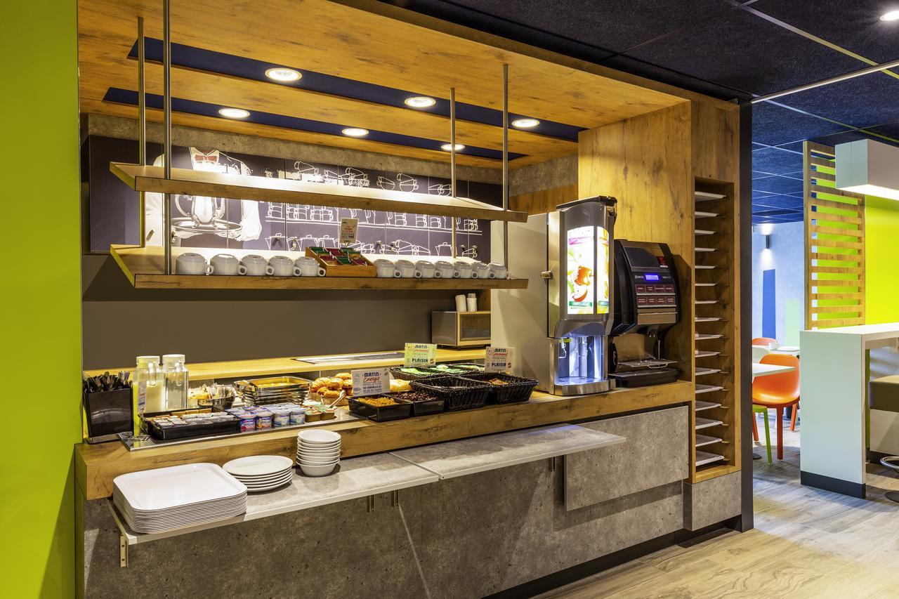 Ibis Budget Paris Clichy Mairie Exterior foto
